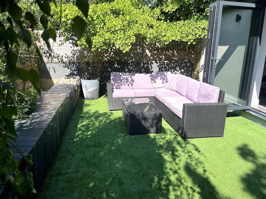 The Hideaway With Own Private Sunny Garden Lejlighed Bournemouth Eksteriør billede