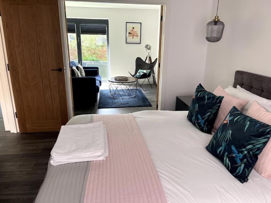 The Hideaway With Own Private Sunny Garden Lejlighed Bournemouth Eksteriør billede