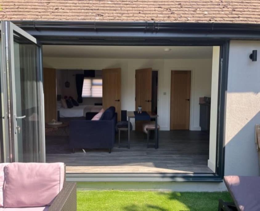 The Hideaway With Own Private Sunny Garden Lejlighed Bournemouth Eksteriør billede